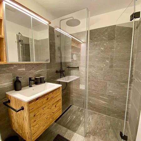 House & Living Junbi *