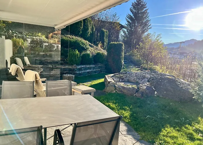 House & Living Junbi Apartment